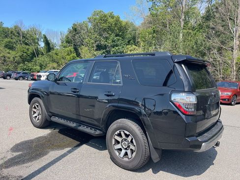 Used 2023 Toyota 4Runner TRD Off-Road Premium w/ Off Road Premium Plus Package AWD/4WD image 2