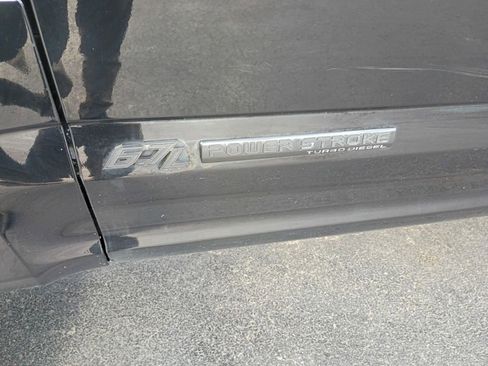 Used 2017 Ford F250 Platinum w/ FX4 Off-Road Package image 4