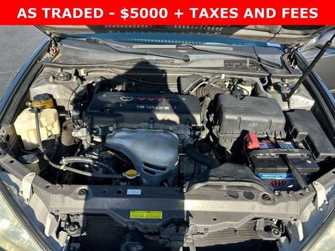 Used 2004 Toyota Camry LE FWD image 11