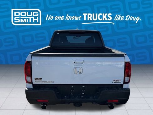 Used 2021 Honda Ridgeline Sport image 4