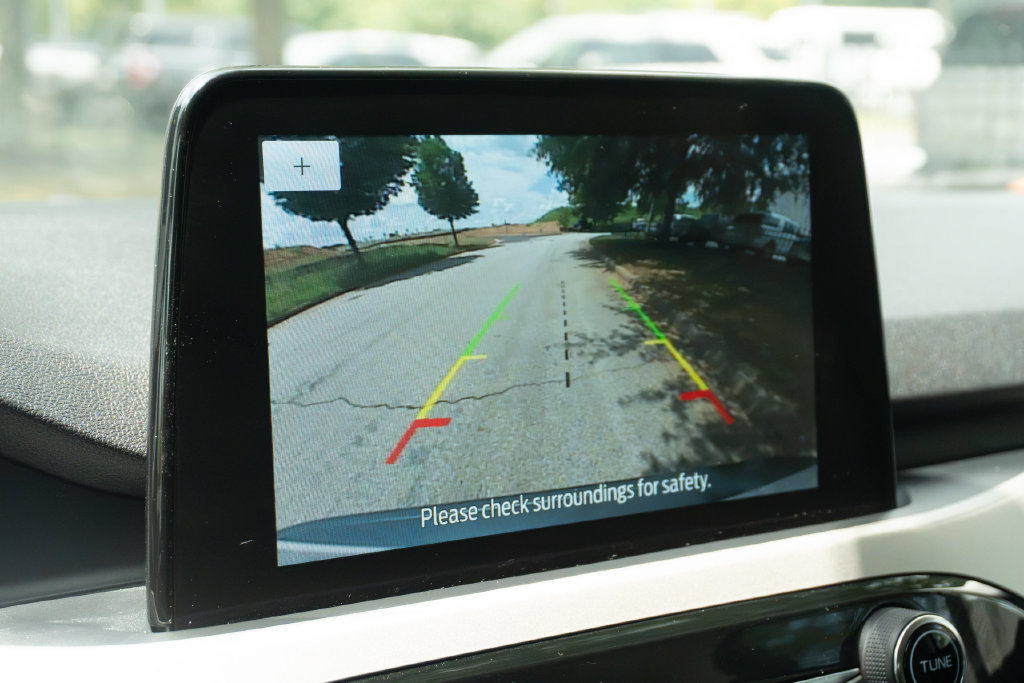 Used 2022 Ford Escape SE w/ SE Sport Appearance Package FWD image 29