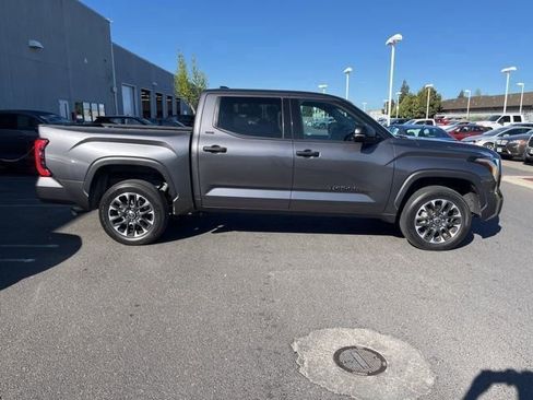 Used 2023 Toyota Tundra SR5 w/ SR5 Convenience Package image 4