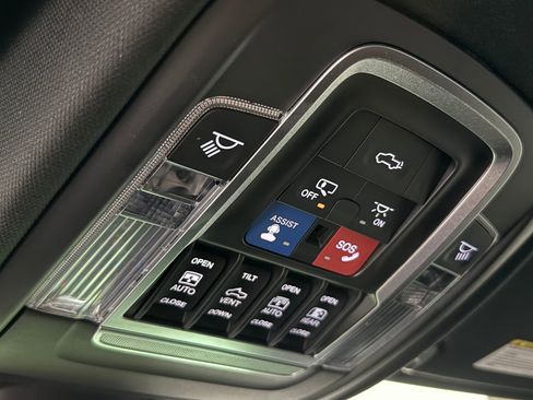 Used 2021 RAM 1500 TRX w/ TRX Lanuch Edition image 40