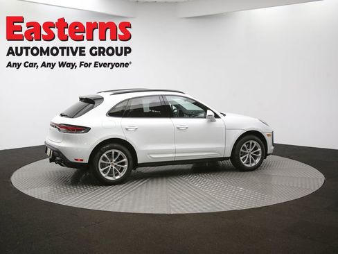 Used 2023 Porsche Macan T w/ Premium Package Plus image 45