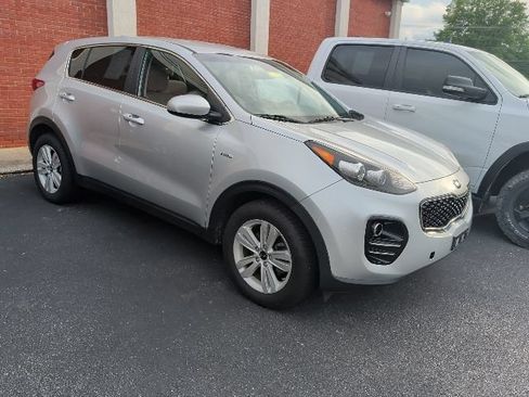 Used 2018 Kia Sportage LX AWD/4WD image 10