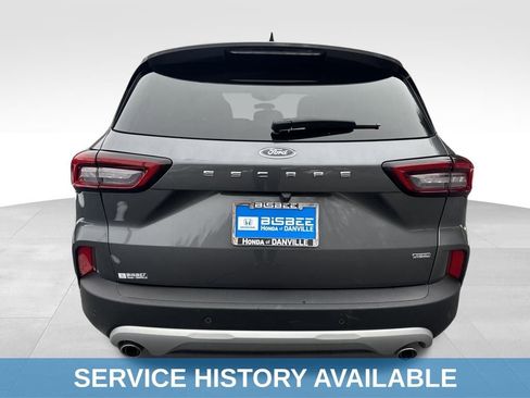 Used 2025 Ford Escape SE image 8