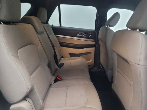 Used 2019 Ford Explorer XLT w/ Class III Trailer Tow Package image 19