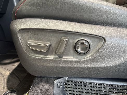 Certified 2025 Toyota Sienna XSE w/ XSE Premium Package image 12