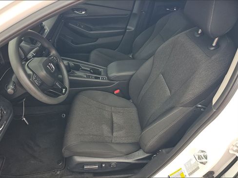 Used 2025 Honda Accord SE image 10