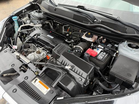 Used 2017 Honda CR-V LX image 41
