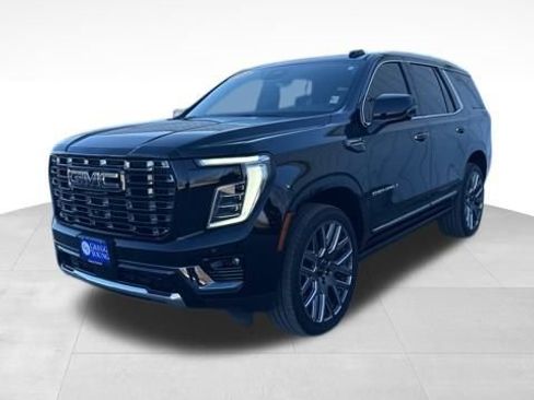 Used 2025 GMC Yukon Denali Ultimate w/ LPO, Floor Liner Package image 3