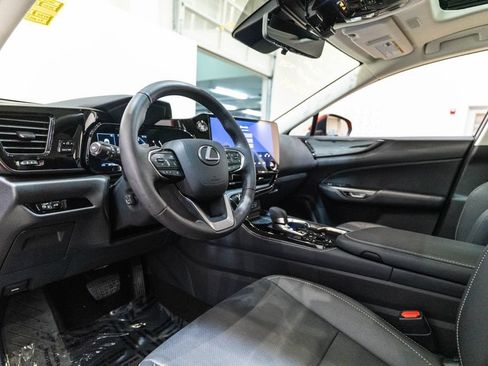 Used 2024 Lexus NX 350 AWD image 4