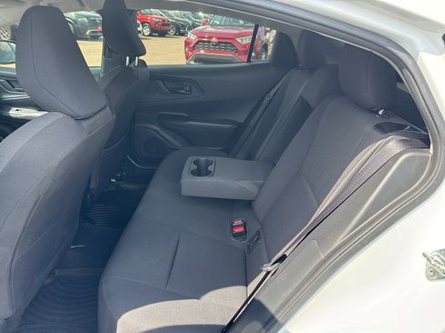 Used 2024 Toyota Prius Prime FWD image 11