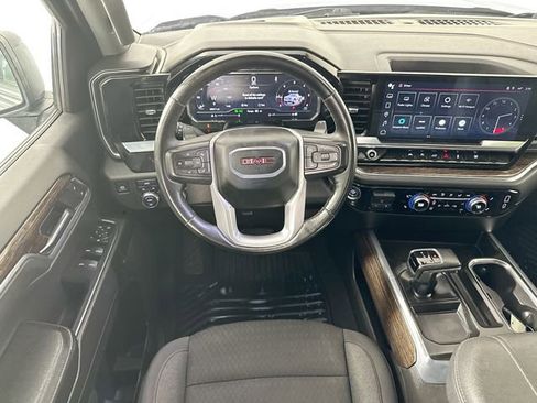 Used 2024 GMC Sierra 1500 Elevation image 19