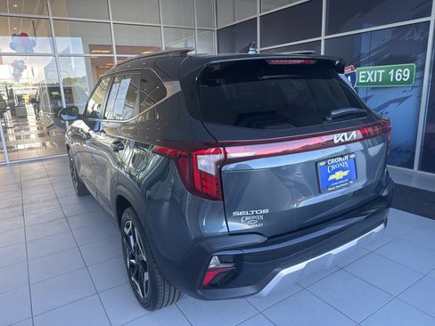 Used 2024 Kia Seltos SX w/ SX Sunroof Package AWD/4WD image 7