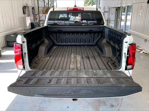 Used 2023 Chevrolet Colorado ZR2 w/ ZR2 Convenience Package III AWD/4WD image 30
