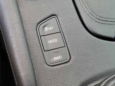 Used 2019 Cadillac XT5 Platinum AWD/4WD image 13