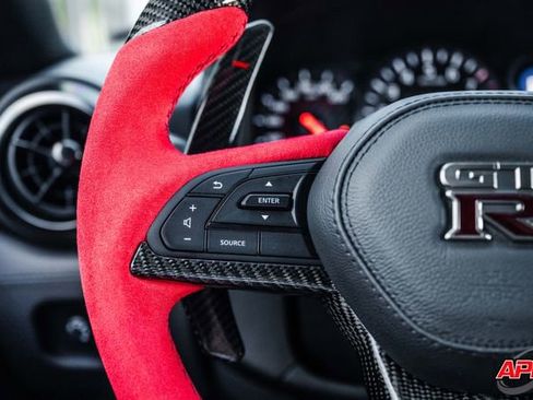 Used 2020 Nissan GT-R Premium w/ Premium Interior Package image 77