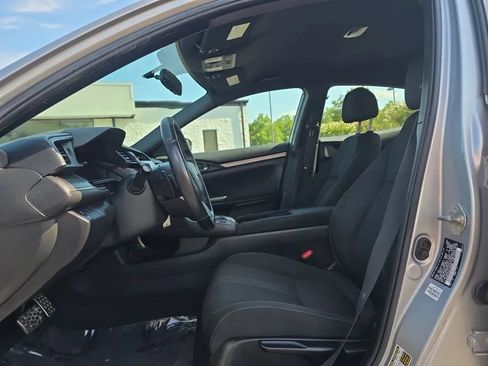 Used 2018 Honda Civic Sport image 14