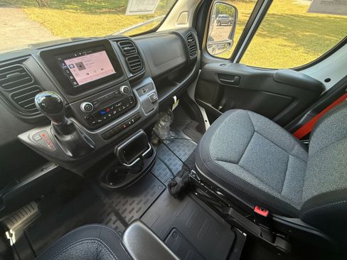 Used 2023 RAM ProMaster 3500 w/ Convenience Group image 14