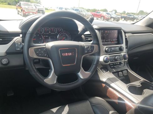 Used 2016 GMC Yukon SLT AWD/4WD image 19