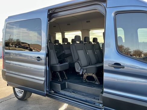 Used 2024 Ford Transit 350 XLT image 32