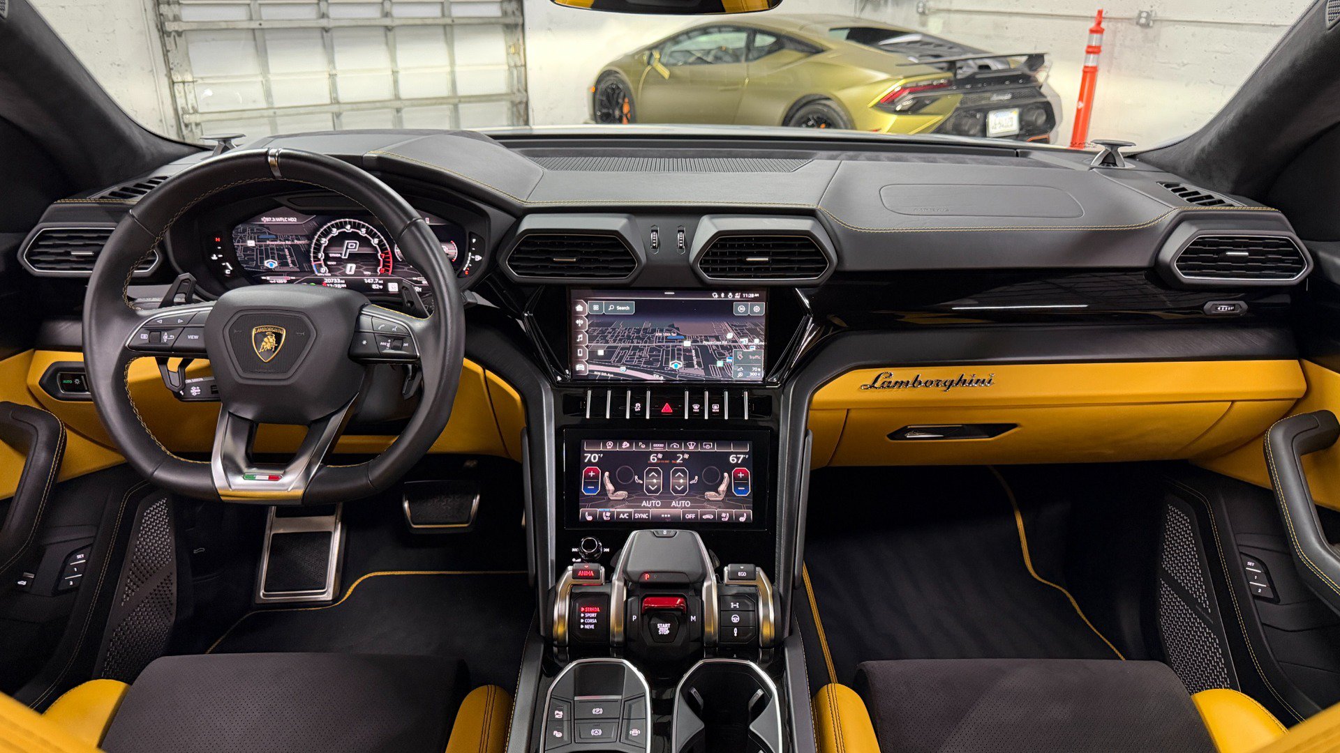 Used 2022 Lamborghini Urus AWD/4WD image 73