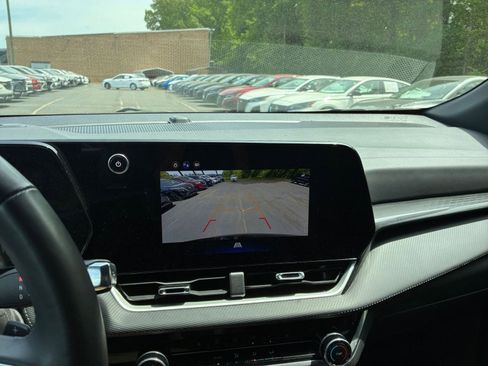 Used 2025 Chevrolet Equinox LT image 22