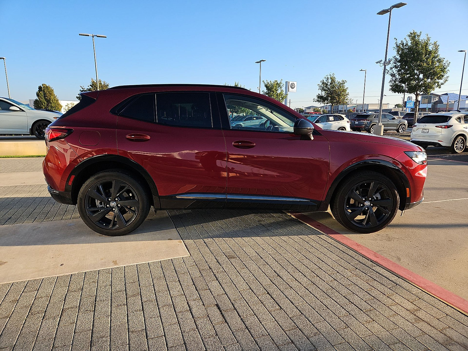Used 2023 Buick Envision Preferred FWD image 9