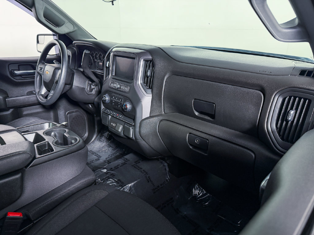 Used 2024 Chevrolet Silverado 1500 Custom w/ Turbomax Blackout Package AWD/4WD image 13
