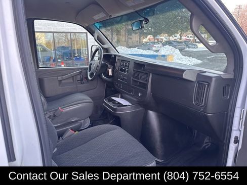 Used 2022 GMC Savana 2500 w/ Driver Convenience Package image 14