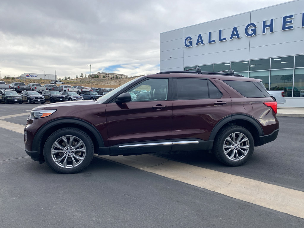 Certified 2022 Ford Explorer XLT w/ Equipment Group 202A AWD/4WD image 24