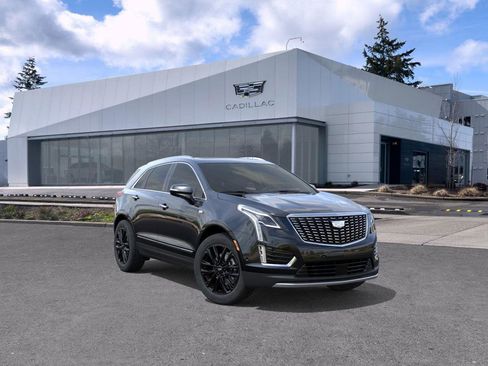 New 2025 Cadillac XT5 Premium Luxury w/ Technology Package image 2