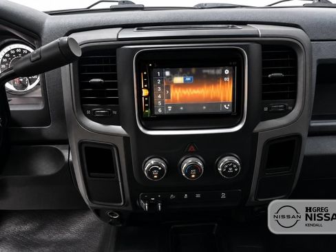 Used 2018 RAM 2500 Tradesman w/ Chrome Appearance Group AWD/4WD image 9