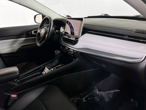 Used 2022 Jeep Compass Limited AWD/4WD image 27