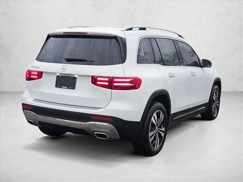 Used 2026 Mercedes-Benz GLB 250 image 2