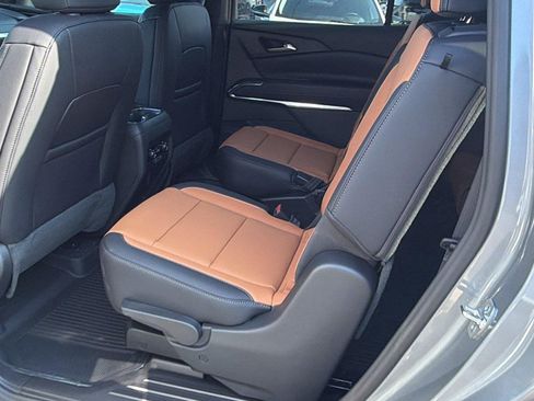 New 2027 Chevrolet Traverse Z71 w/ Driver Confidence Package AWD/4WD image 19