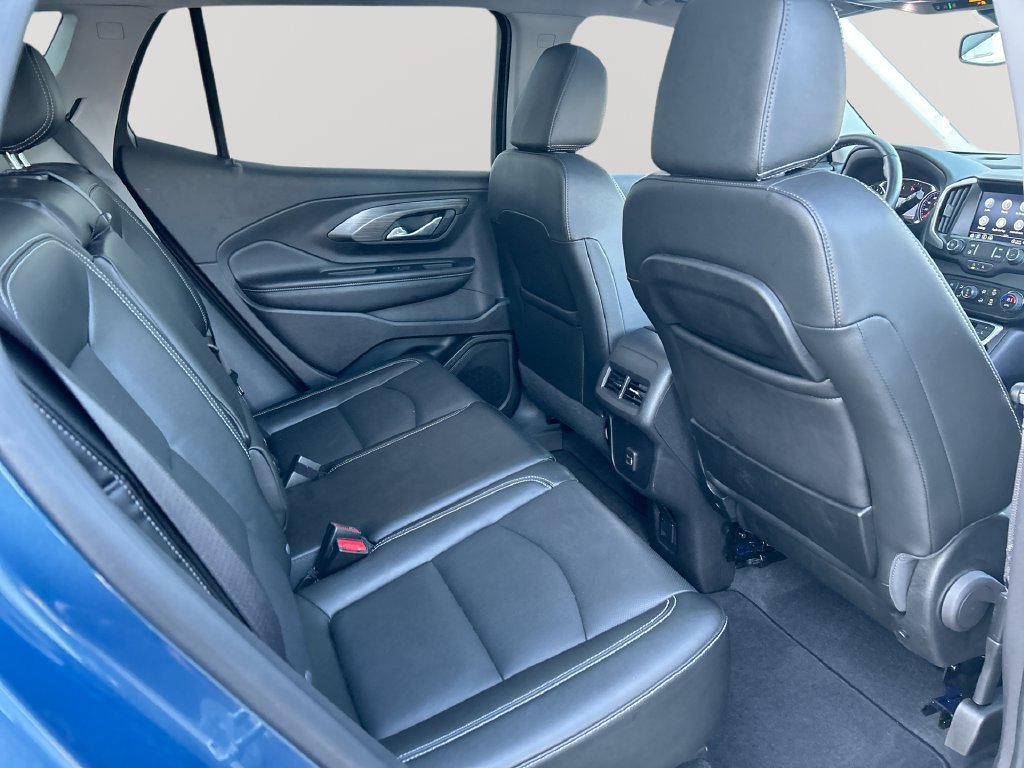 Used 2024 GMC Terrain SLT AWD/4WD image 29