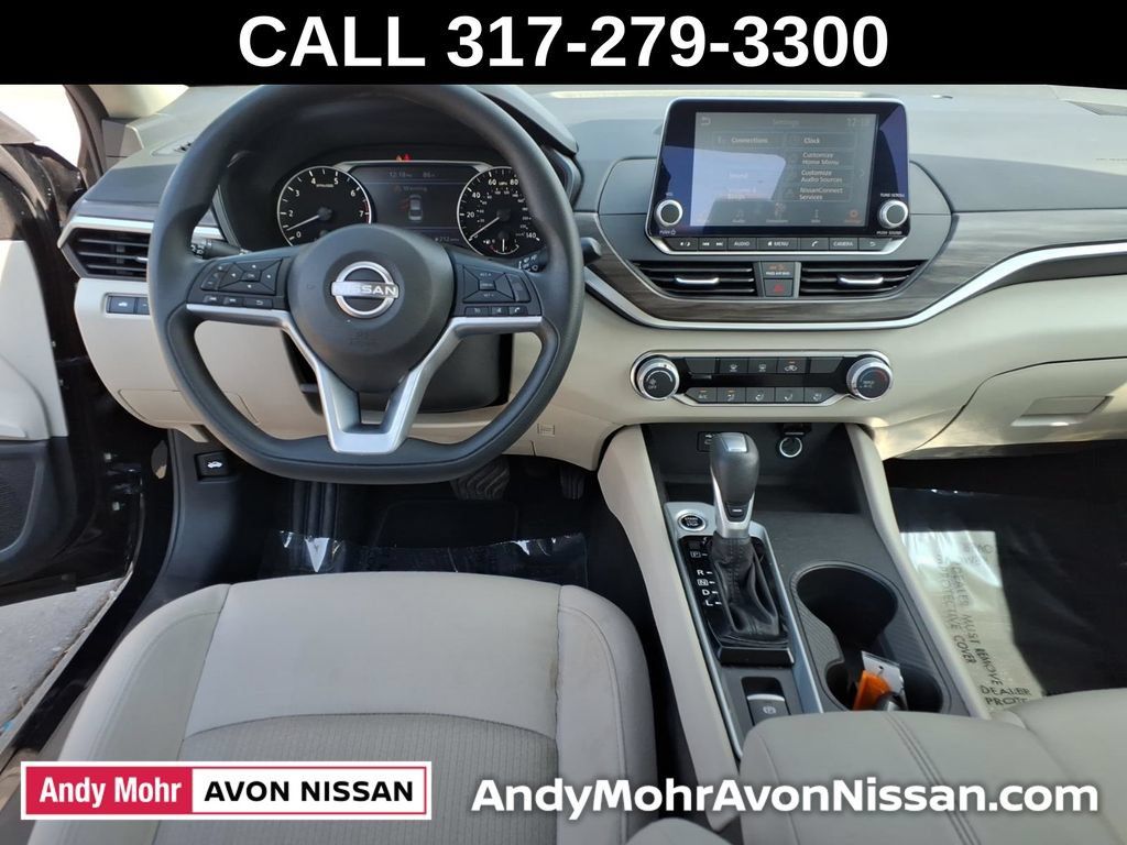 Used 2025 Nissan Altima 2.5 SV AWD/4WD image 42