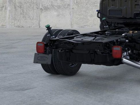 New 2026 Ford F450 Lariat image 21