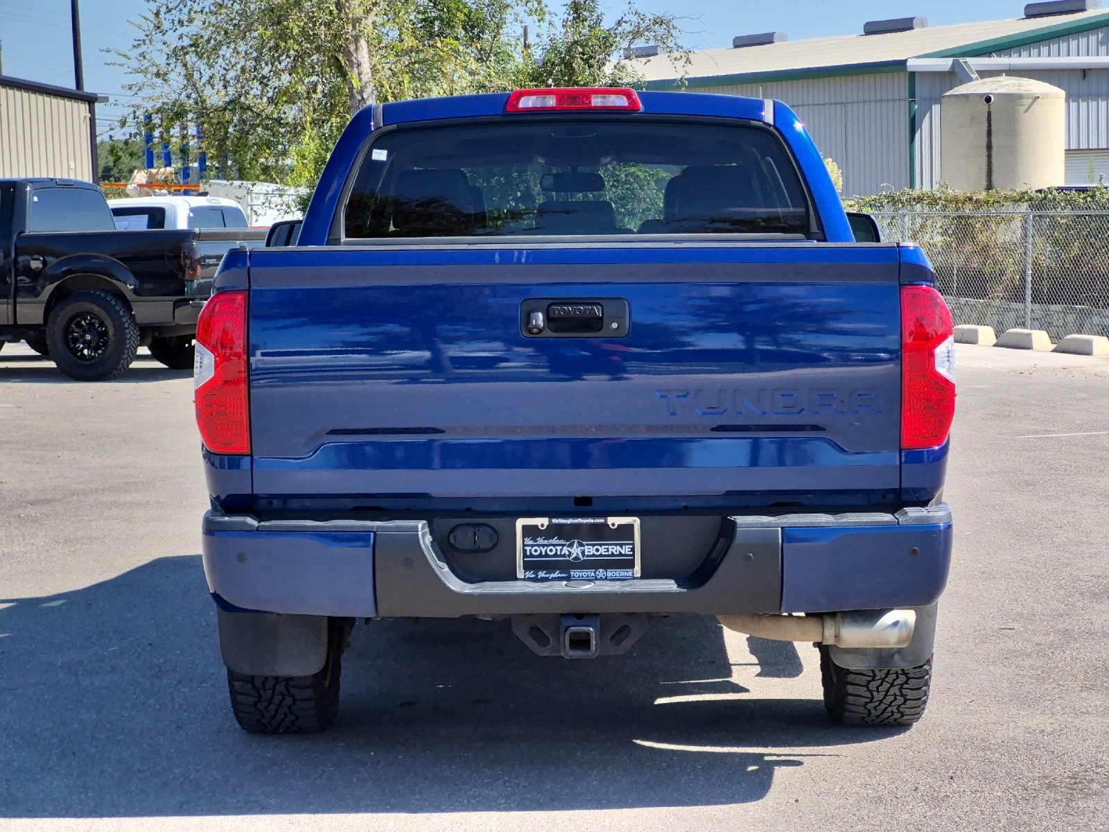 Used 2015 Toyota Tundra Platinum RWD image 4