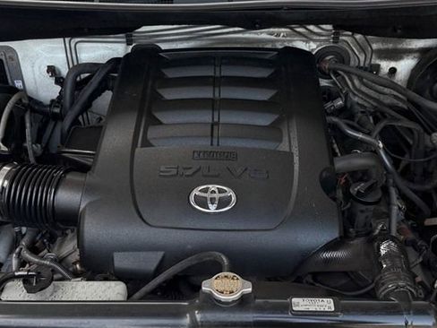 Used 2011 Toyota Tundra Limited w/ Memory Pkg image 27