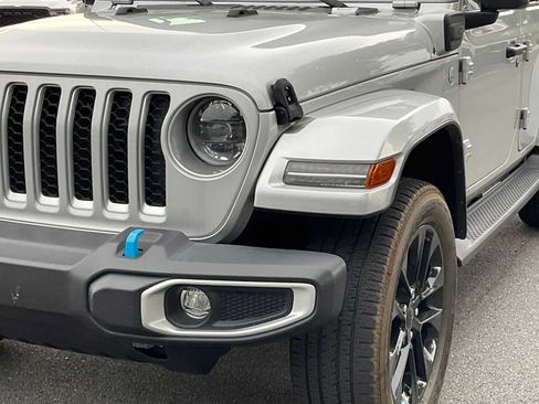 Used 2023 Jeep Wrangler Unlimited Sahara w/ Cold Weather Group AWD/4WD image 11