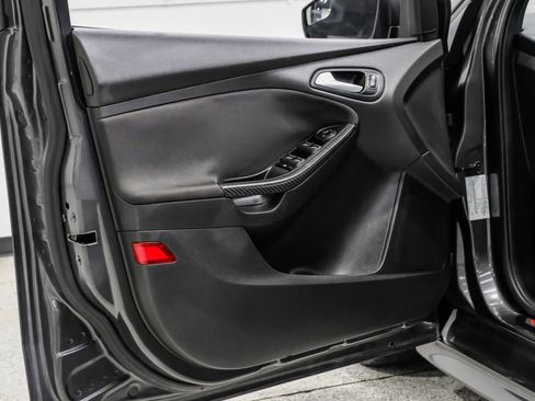 Used 2018 Ford Focus ST w/ Equipment Group 402A image 52