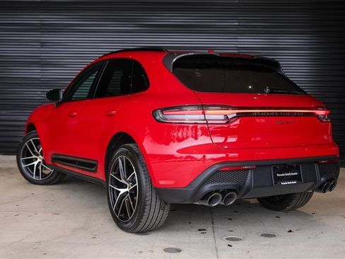 Certified 2025 Porsche Macan Turbo image 7