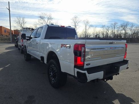 Used 2024 Ford F250 Platinum image 5
