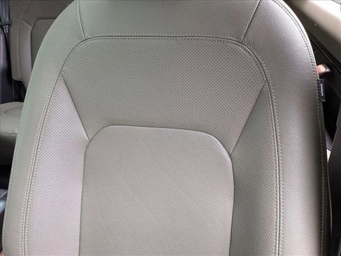 Used 2024 Land Rover Defender 110 S image 14