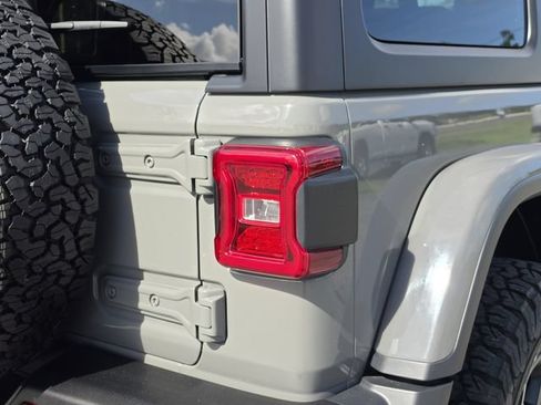 Used 2023 Jeep Wrangler Unlimited Rubicon 4xe w/ Steel Bumper Group AWD/4WD image 14