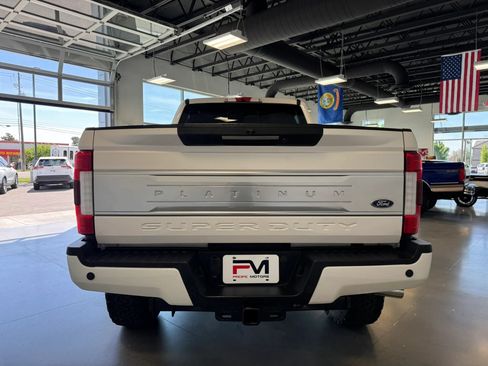 Used 2019 Ford F350 Platinum w/ Platinum Ultimate Package AWD/4WD image 6