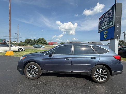 Used 2017 Subaru Outback 2.5i Limited AWD/4WD image 7